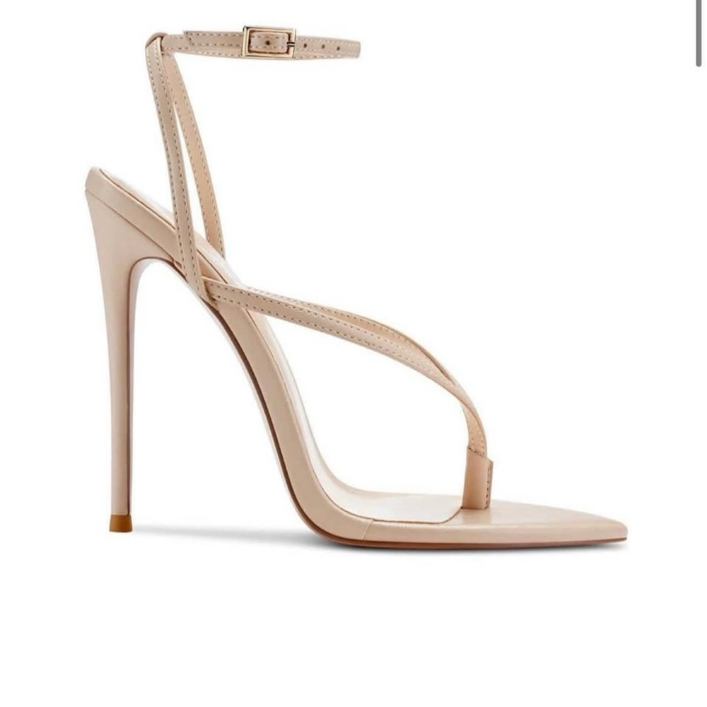 Selling Femme LA Effie Heel - Nude in Size 8
Worn once - like new